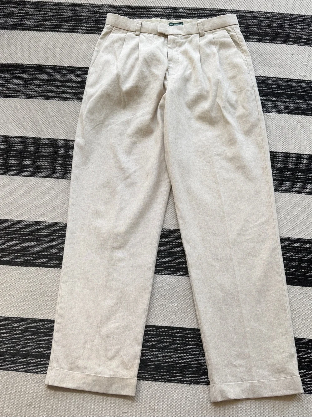 Dockers Men's Linen Blend Pleated Chinos in Light Cream Dress Pants Size W34/L32